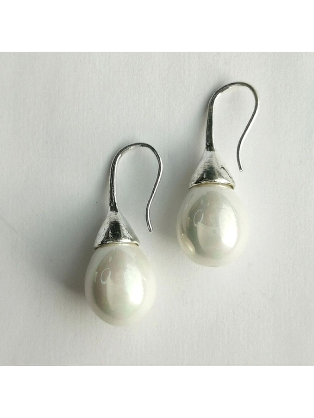 White Shell Pearl drop earrings In silver 🆕
